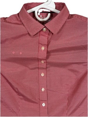 Chik Fil A Employee Shirt Women s  Short Sleeve OOBE Uniform Size Small Red