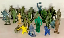 Vintage Mixed Plastic Army Men Figures In Various Colors & Poses 2-3 Inches Tall