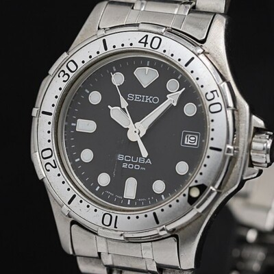 Seiko Scuba 200M 7N35-6000 Edelstahl rundes schwarzes Zifferblatt Herrenuhr mit W86