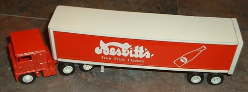 Nesbitt's Soft Drink Soda '72 red Winross Truck - 第 1/1 張圖片