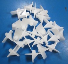 Plastic Shelf 1/4 (6.35 mm) Pin Support Brack...