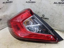 2016-2020 Honda Civic Rr Lh Driver Side Tail Light Lamp 33550-tba-a01 Oem Read 2016-2020 Honda Civic Rr Lh Driver Side Tail Light Lamp 33550-tba-a01 Oem Read
