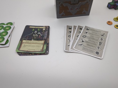Dungeon Roll Dice Game Tasty Minstrel Games Complete - Picture 4 of 6