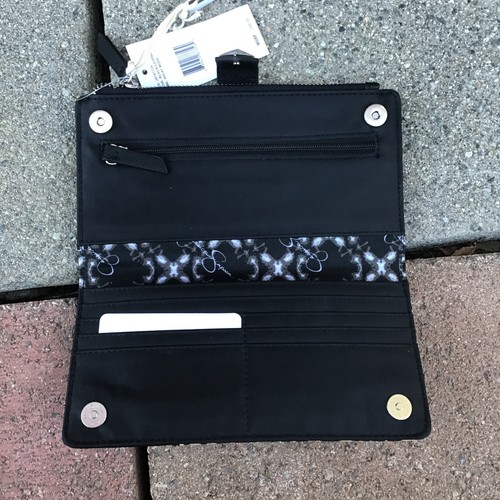 NWT Jessica Simpson Vacation Mode Passport Travel Wallet Black Leopard Gift Box - Picture 10 of 10