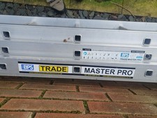 Aluminium Triple Extension Ladder 30ft