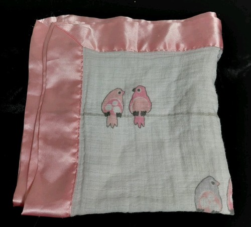 Aden + Anais Vögel am Draht Issie Baby Sicherheitsdecke Satinborte rosa & weiß - Bild 4 von 4