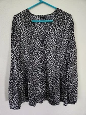 Torrid Long Sleeve Button Front Shirt Animal Print Womens Plus 2