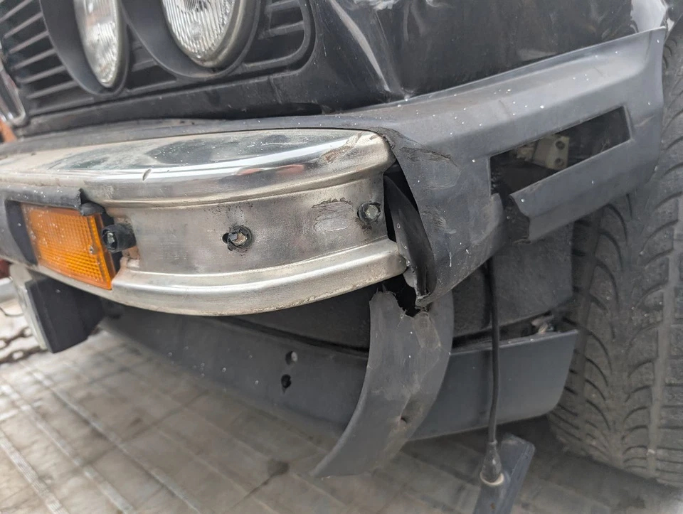 Parachoques delantero convertible a través de 9/90 para BMW 325i 946976 87-91 Foto 4 de 4