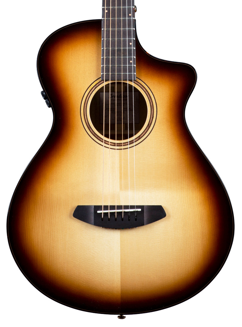 Акустическая электрогитара Breedlove Organic Artista Pro Concertina CE из жженого янтаря 109390₽