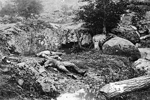 New 5x7 Civil War Photo: Dead Among Rocks in Slaughter Pen after Gettysburg