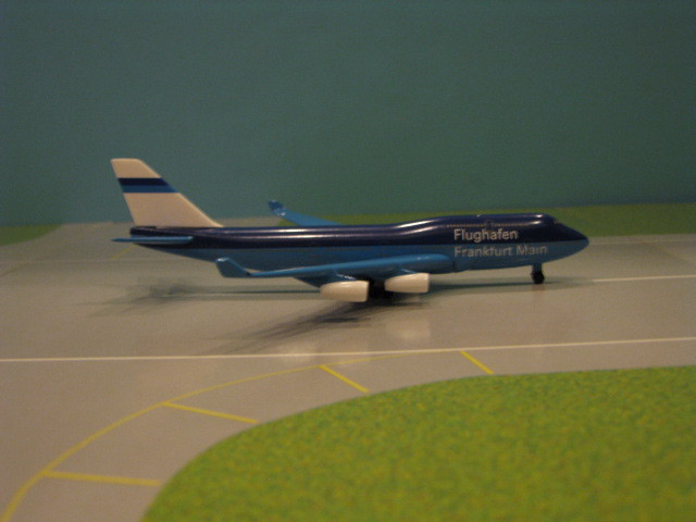 航空機・ヘリコプター herpa wings Frankfurt Airport Terminal1 航空機・ヘリコプター herpa wings Frankfurt Airport Terminal1