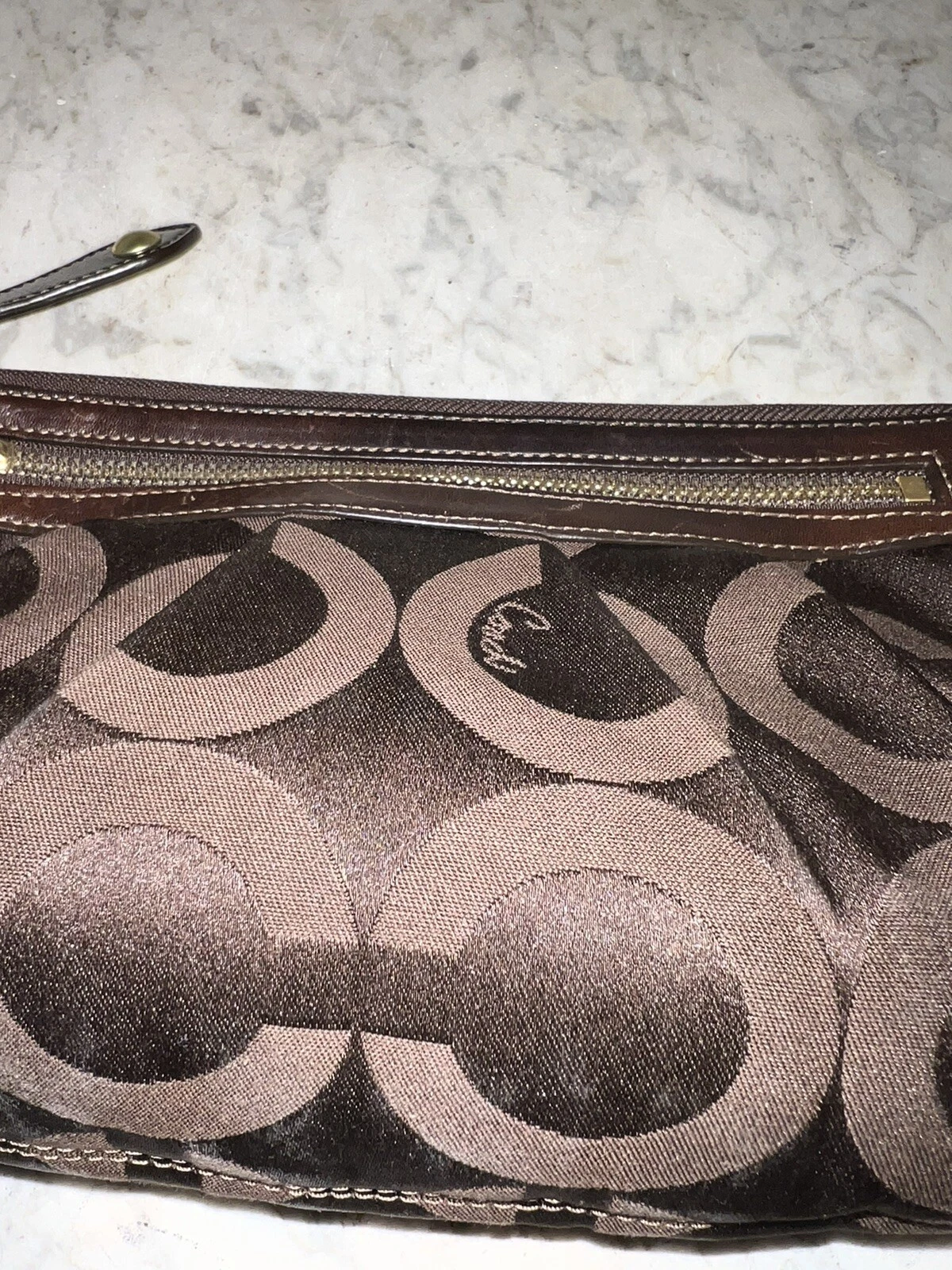 Pochette vintage Coach marrone monogramma pochette da polso lunga 12"