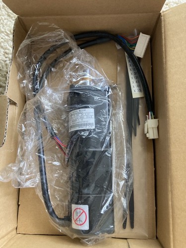 1PC YASKAWA SGM-01A3SU21 SERVO MOTOR SGM01A3SU21 New In Box Expedited Shipping - Picture 3 of 4