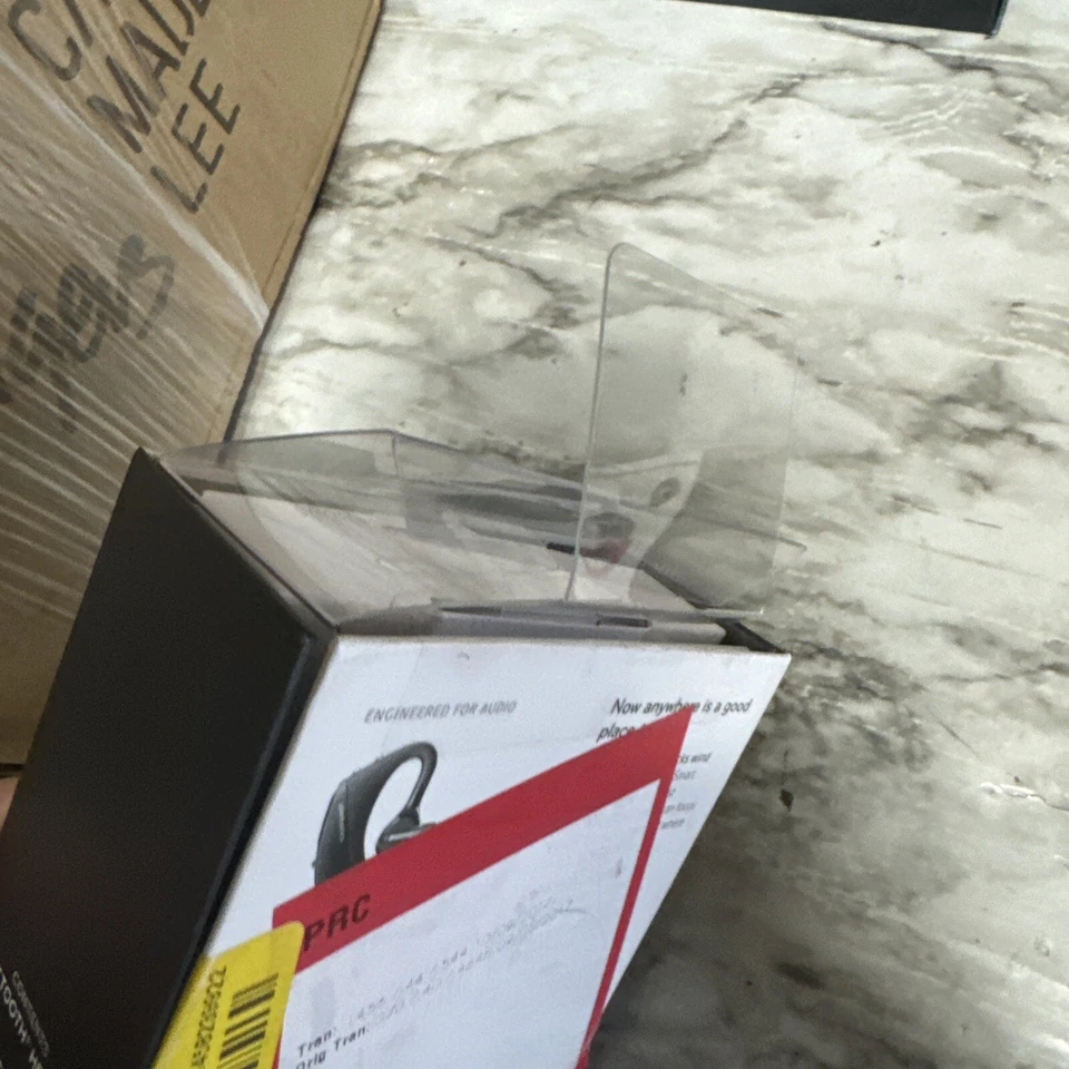 Plantronics Voyager 5220 Wireless Bluetooth Headset - BLACK - - Image 3 of 4