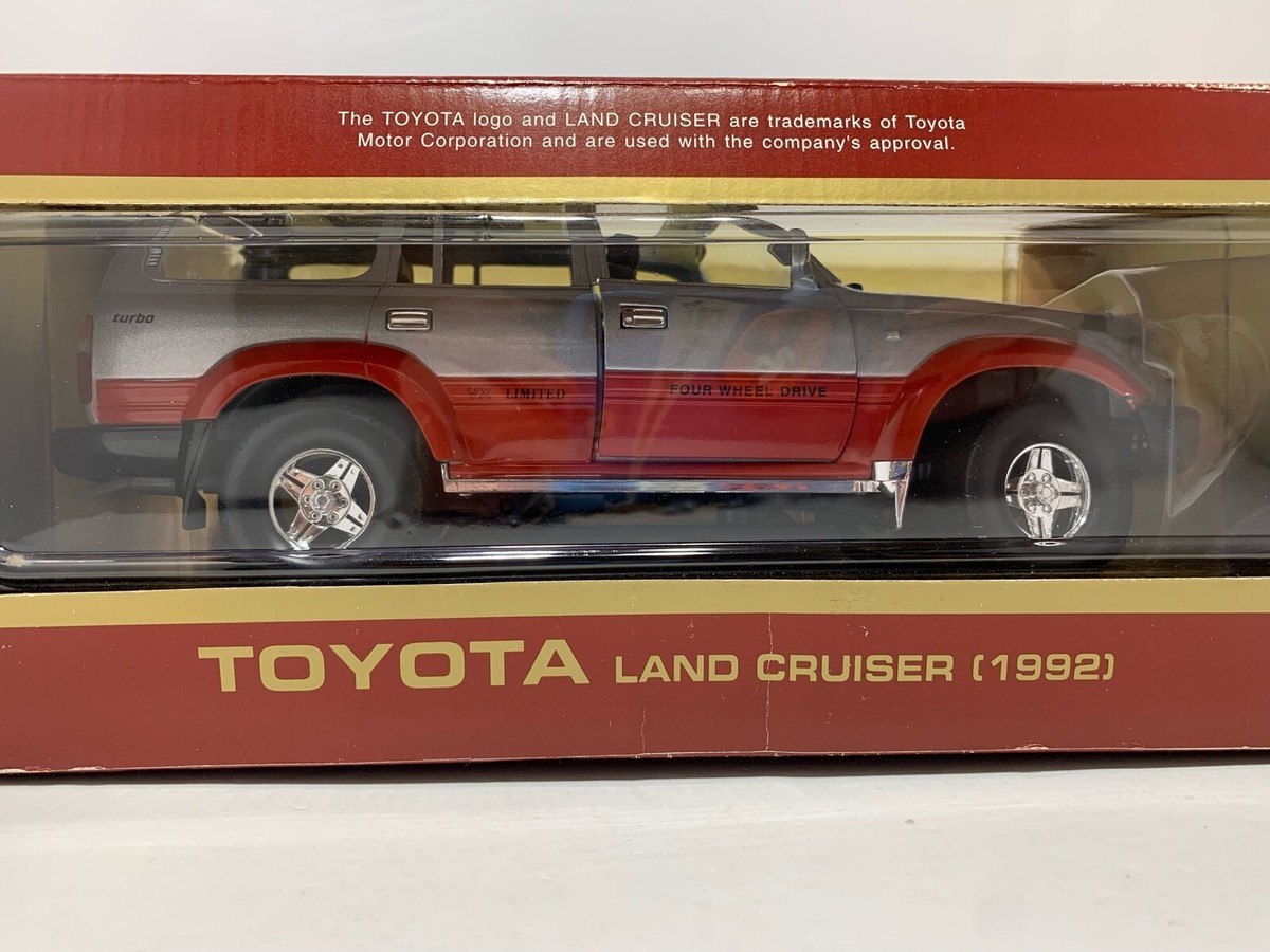 ミニカー Road Legends 1:18 Toyota Land Cruiser ROAD LEGENDS 1992 TOYOTA LAND CRUISER 1:18 SCALE DIECAST FREE