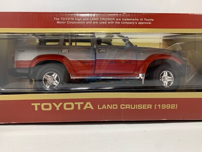 ROAD LEGENDS 1992 TOYOTA LAND CRUISER 1:18 SCALE DIECAST FREE