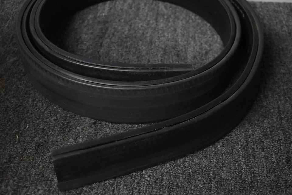 Mercedes Benz GLK250 2013-2015 capó boonet tira meteorológica fabricante original Foto 3 de 4