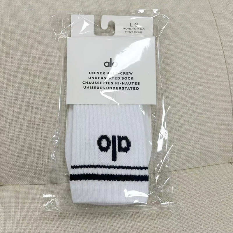 【快適×レトロ】Alo Yoga ハーフクルー スローバック ソックス 7 Pairs ALO Yoga Style UNISEX HALF-CREW THROWBACK SOCKS | eBay