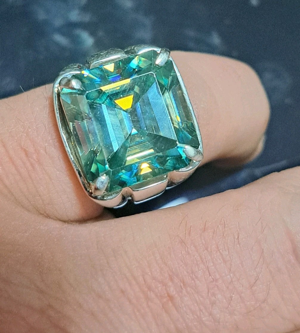 Picture 2 of 12