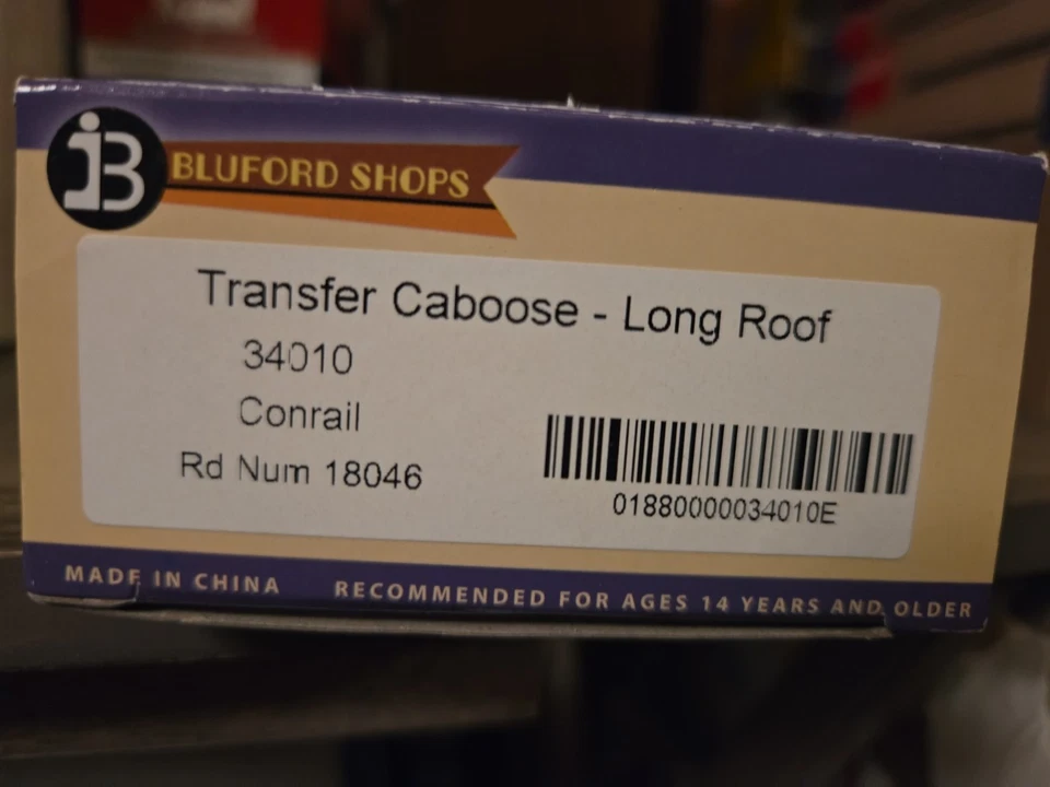 Blueford Shops Transfer Caboose Long Roof 34010 Conrail #18046 NIB - Image 2 of 2