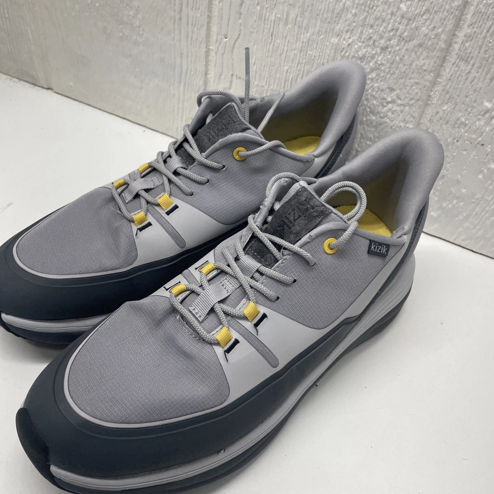 Kizik London AT Gray Mens Size 12 US Hands Free Athletic Sneaker Shoes See Phots