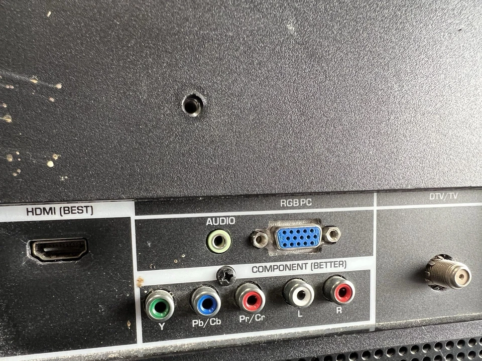 VIZIO E191VA 19-Inch 60Hz LED LCD Class Edge Lit Razor HDTV Gaming NO REMOTE - Image 4 of 4