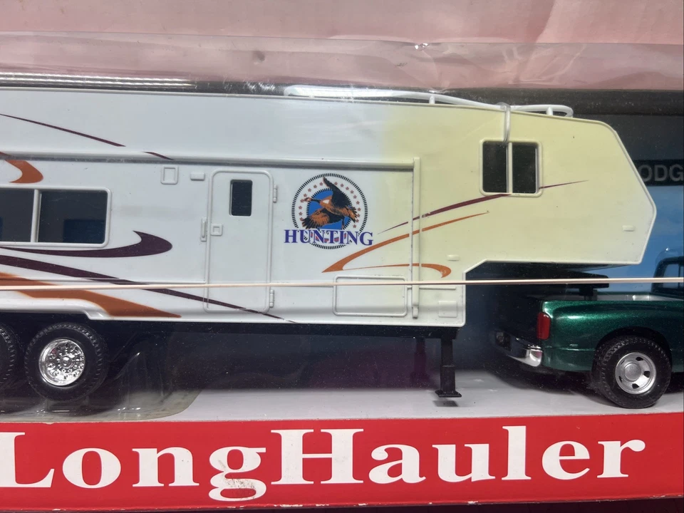 NewRay Long Hauler Ram 3500 Truck W/ Fifth Wheel Rv Camper 1:32 DieCast Plastic - Image 3 of 4