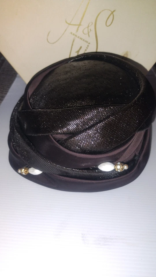 复古 20 世纪 60 年代巧克力头巾药盒式帽子美国带盒带金银丝徽章 — 第 3/4 张图片