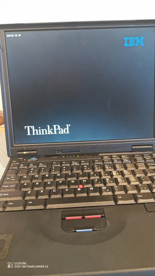 Vintage IBM Thinkpad 600E Pentium II 96MB Ram 6GB HDD power on tested only - Image 3 of 4