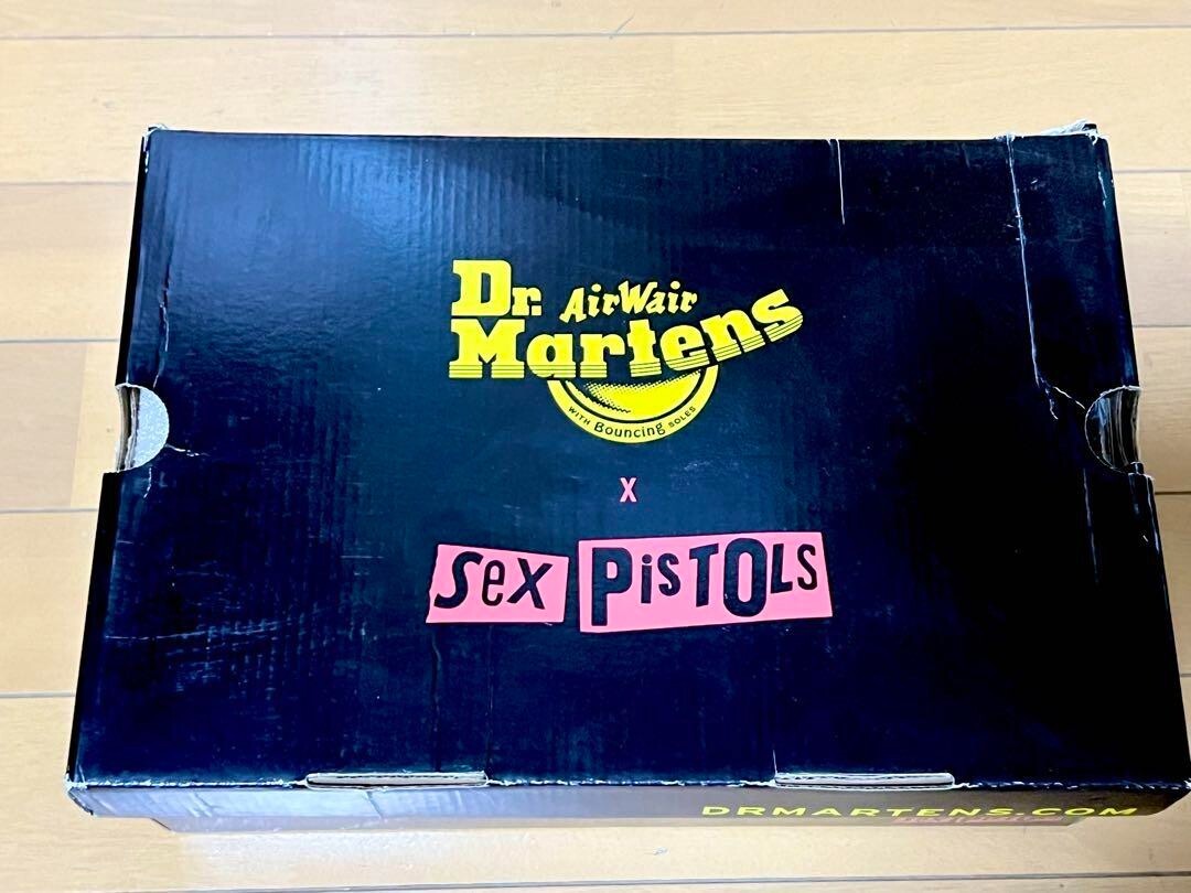 Dr.Martens Women UK 6.0 Boots in collaboration with SEX PISTOLS F