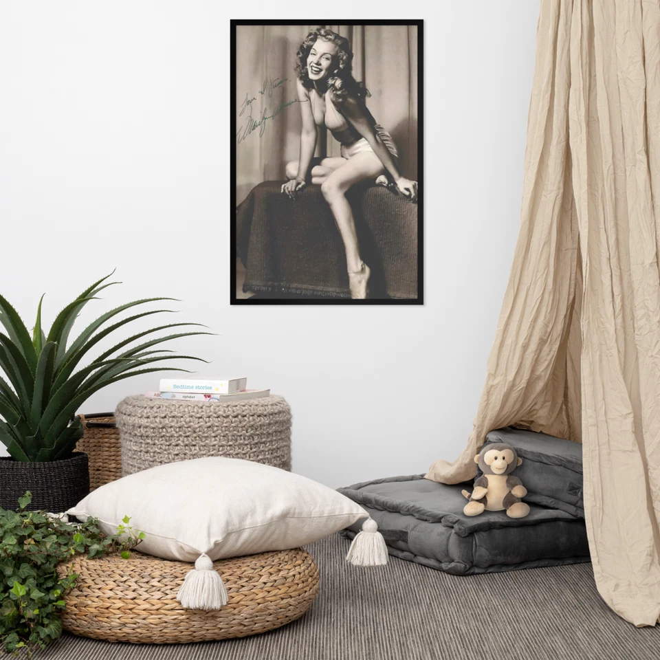 Marilyn Monroe Classic Poster – Framed,  (24″ × 36″) – Iconic Hollywood - Image 4 of 4