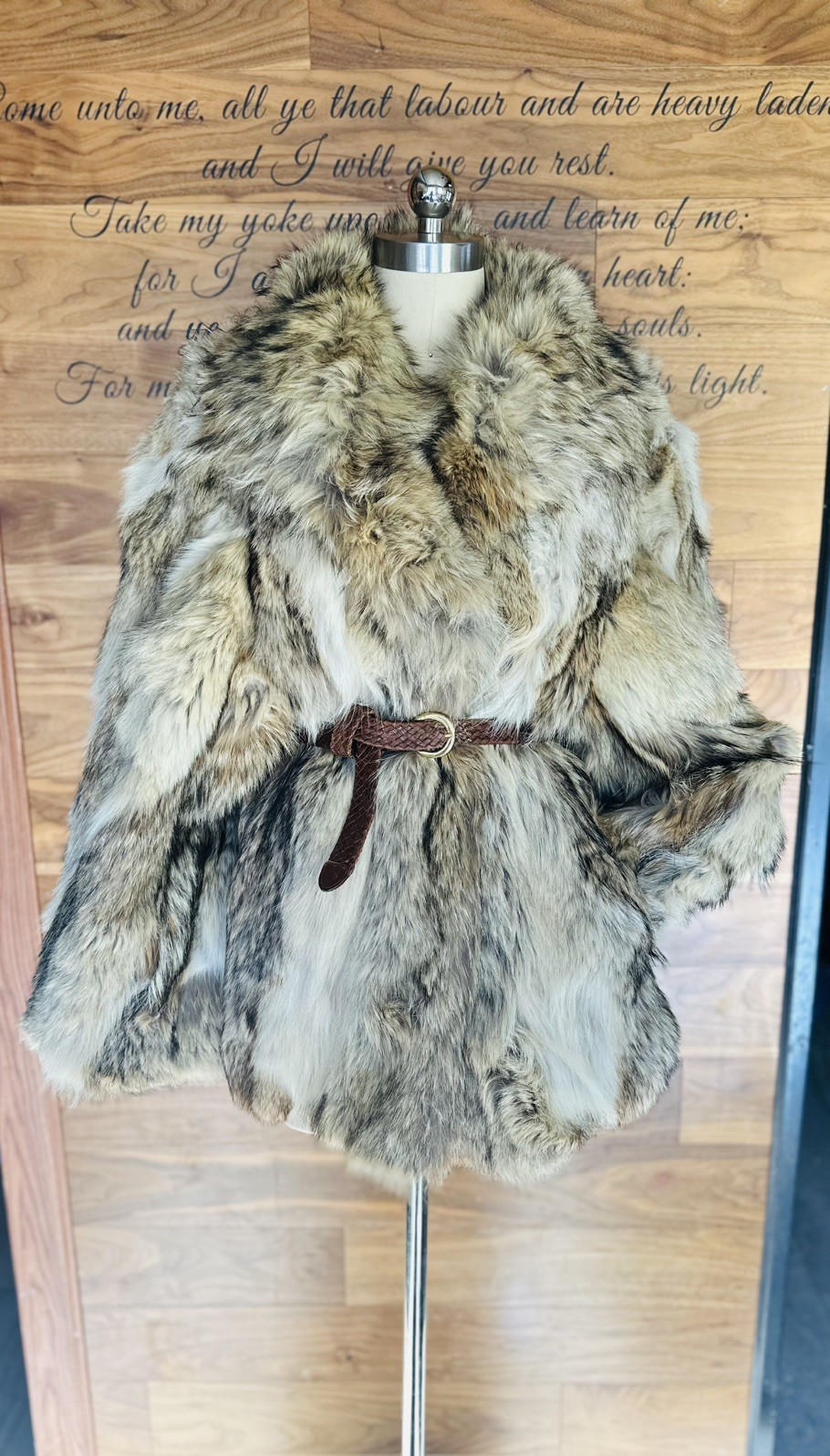 ✨GORGEOUS Genuine SOFT WINTER COYOTE FUR Coat LUXURY JACKET Not Lynx or Fox image 2
