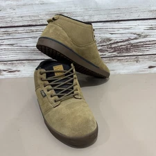 (NEAR MINT) Men’s 11 Etnies Thinsulate Suade Shoes Brown Water Resistant