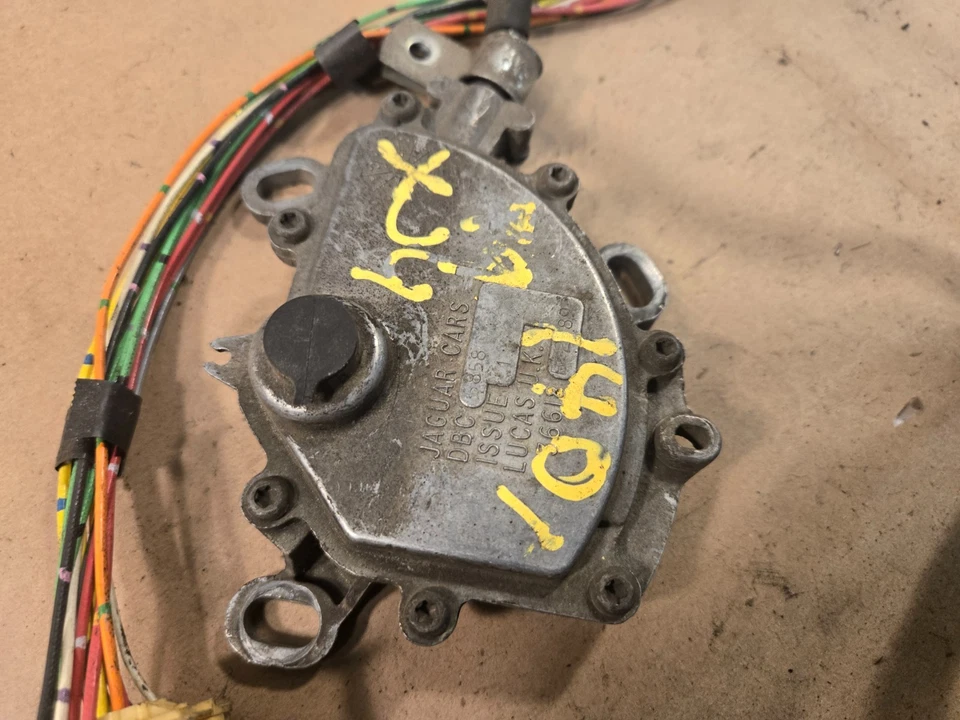 Interruptor de seguridad neutro Jaguar XJ6 DBC5858 Foto 4 de 4