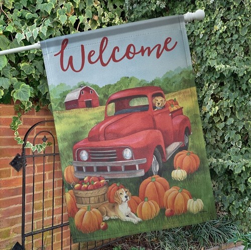 Große Veranda Garten 28x40 Flagge Willkommen rot LKW Herbst Kürbisse Hund doppelseitig