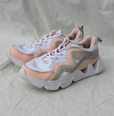 nike ryz 365 white washed coral