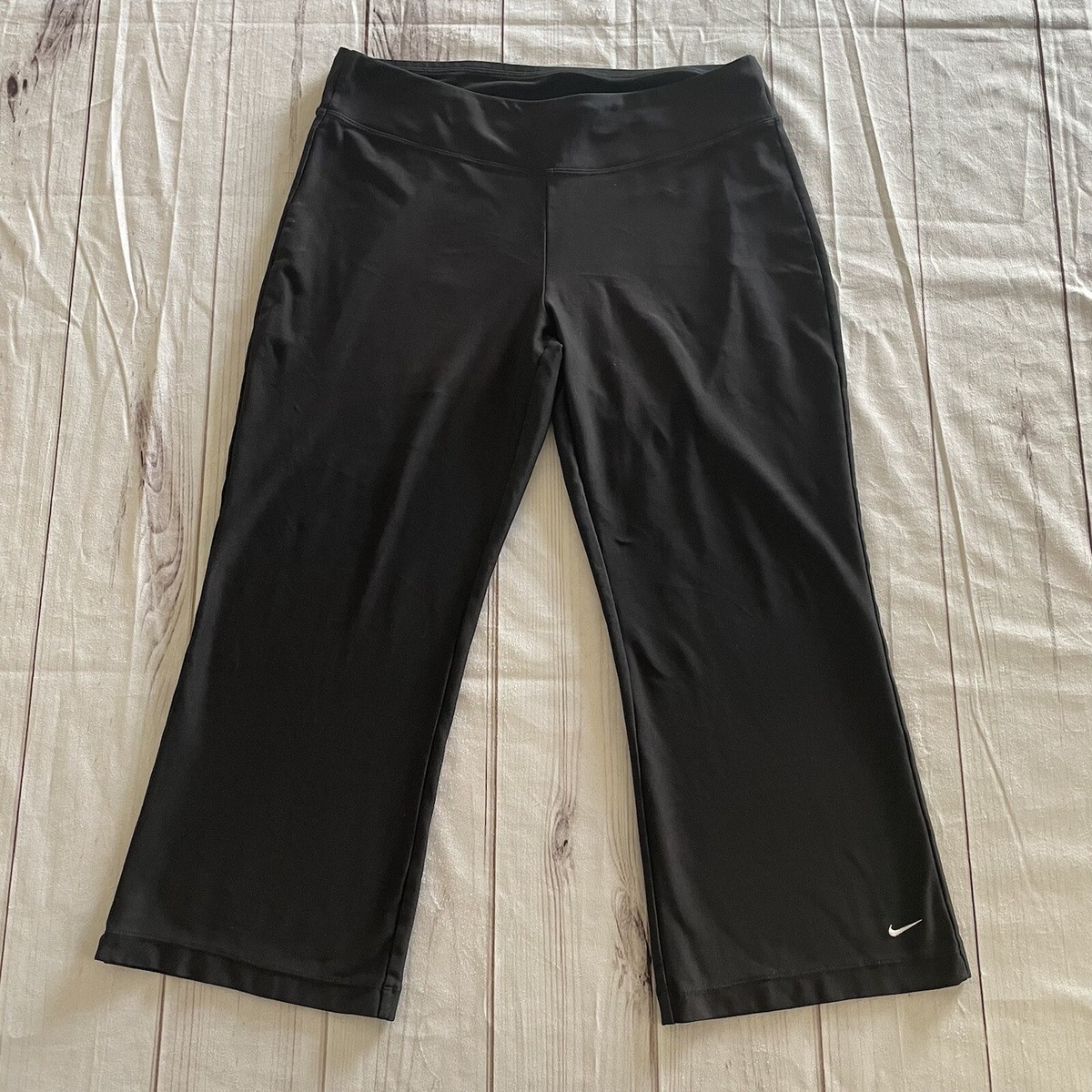 nike wide leg crop pants