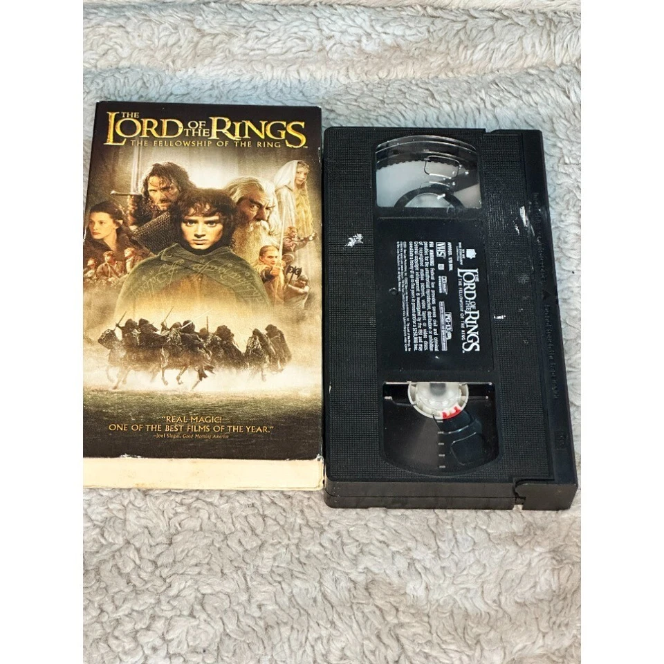 Lord of the Rings: Fellowship of the Ring VHS Tape Movie Film - Free Shipping Foto 2 de 4