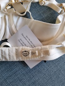 Bordelle Ivory Adjustable Bondage Shelf Bra Medium NWT