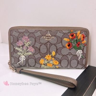 花入れ NWT Coach Long Zip Around Wallet In Signature Jacquard Floral
