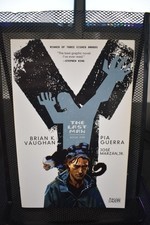 Y The Last Man Deluxe Edition Volume 1 Vertigo DC TPB 2014 RARE Brian K Vaughan