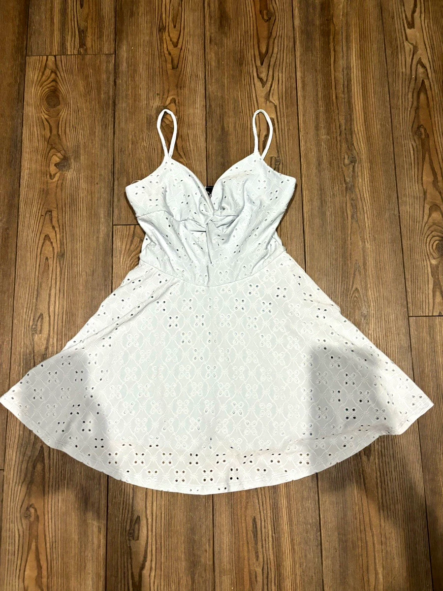 windsor white dresses The Emma Dress in Brocade 2 / White Windsor Brocade Fabric ContentShell Azazie Windsor Diamond White Champagne