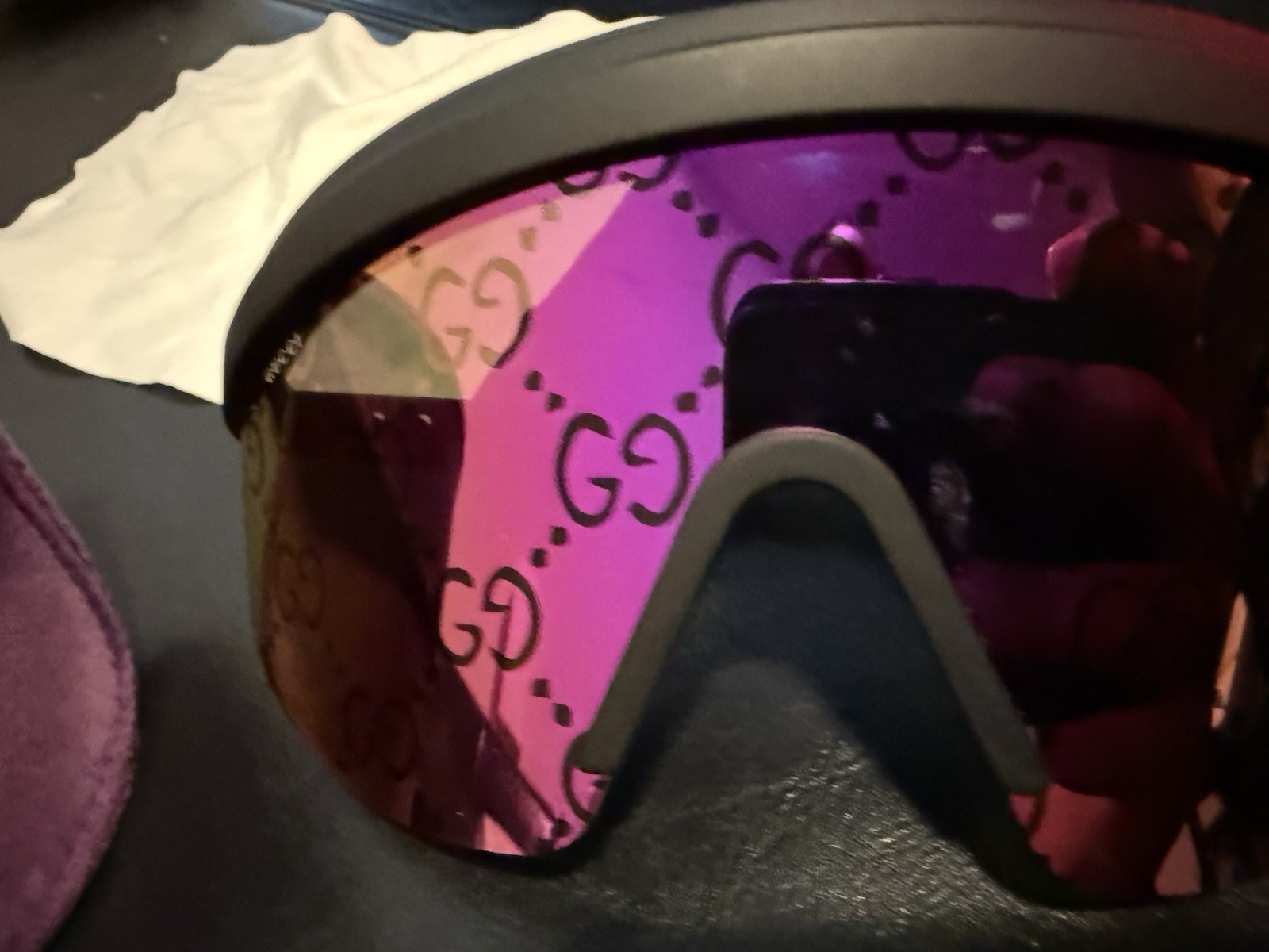 AUTHENTIC GUCCI DEADSTOCK Unisex Angular Mask 147… - image 14