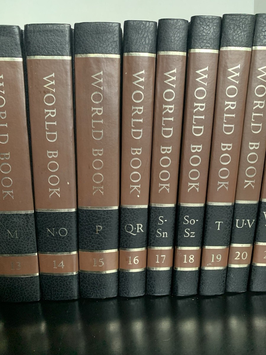 Complete Set 22 Pc Vintage World Book Encyclopedia 1977 A-Z Plus