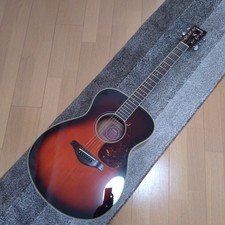 Yamaha FS-720S Acoustic Guitar Solid Spruce Top Nato Back Folk Size