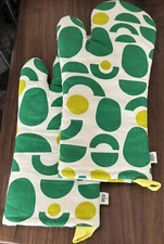 New Tabitha Brown X Target Avocado oven mitts