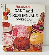 Betty Crocker’s Cake and Frosting Mix Cookbook 1st Edition 1st Printing 1966 