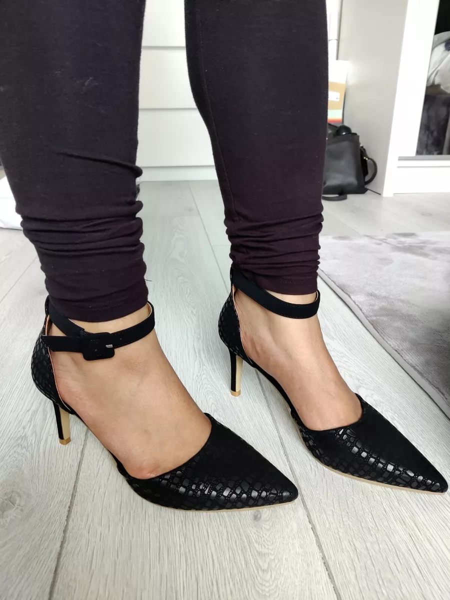 Black crocodile heels sales