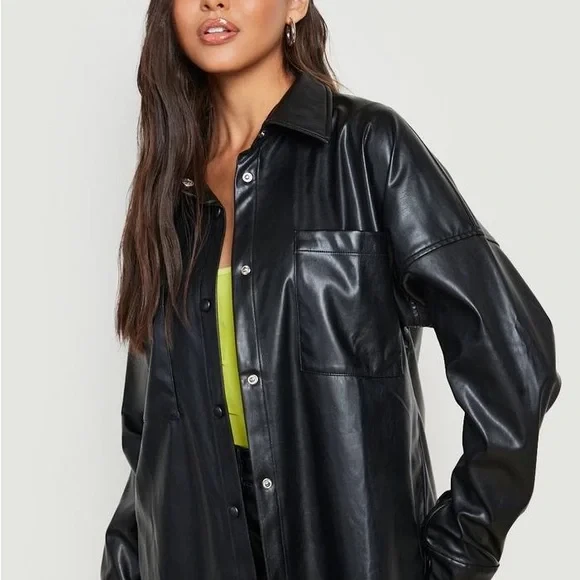 NUEVO CON ETIQUETAS Algodón Sobre Imitación Cuero Negro Camisa/Chaqueta De Gran Tamaño con Broches de Presión MEDIANO