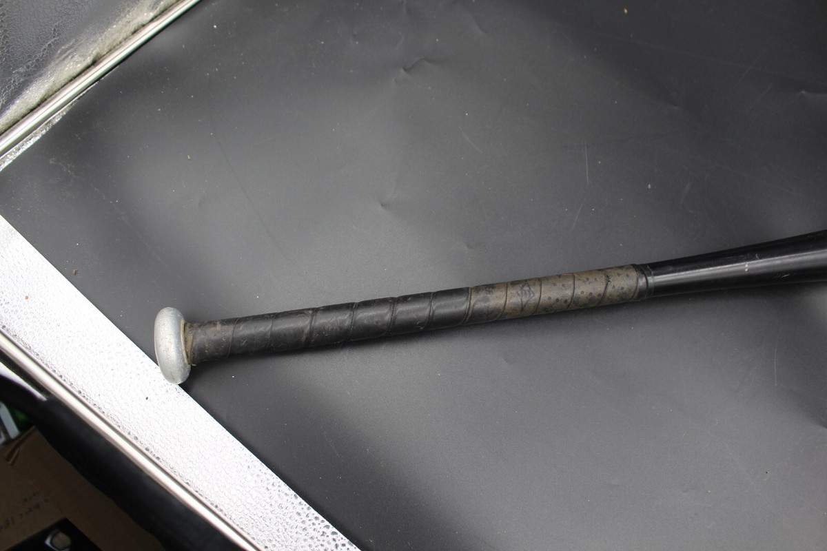 BATTE BASEBALL EASTON E CUBY ALLOY BX1 - 32.5 POUCES - 27.5 OZ - ADULTE NEUF